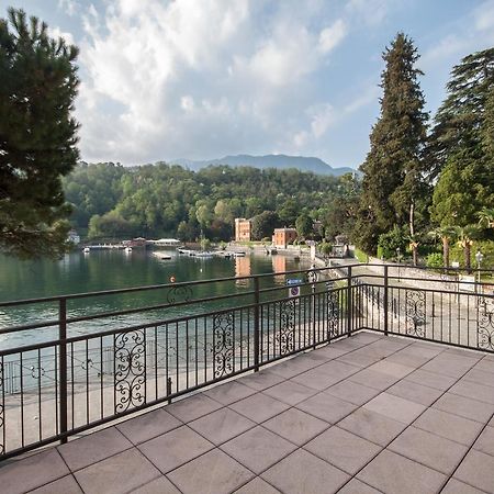 Il Golfo Apartment Ленно Екстер'єр фото