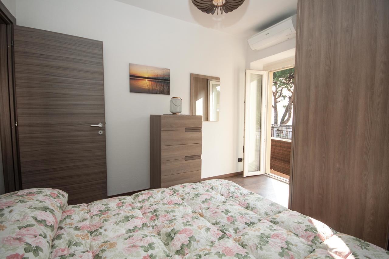 Il Golfo Apartment Ленно Екстер'єр фото